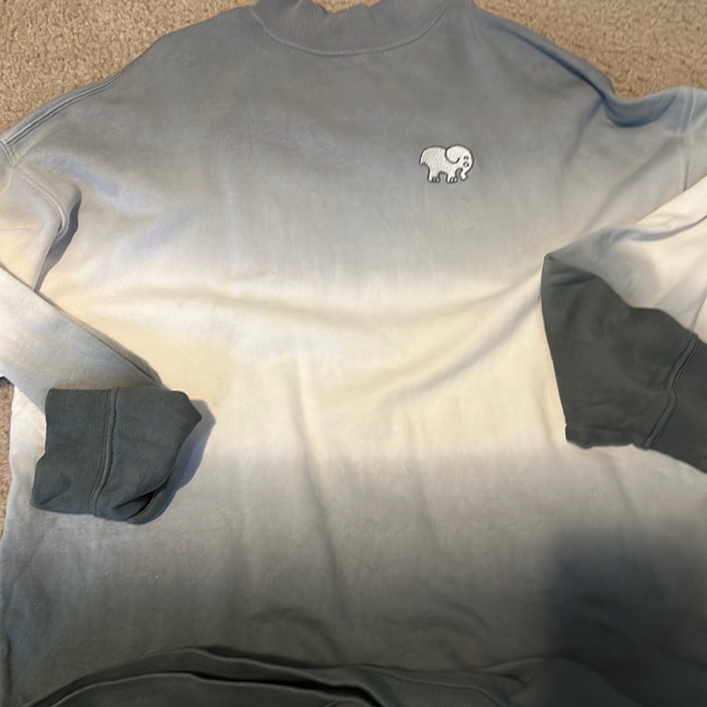 Ivory Ella xs tie dye mock neck sweatshirt